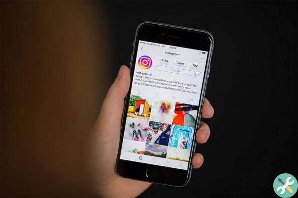 How to zoom in on Instagram photos or stories - quick and easy