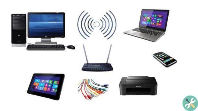 How does wireless networking technology work?
