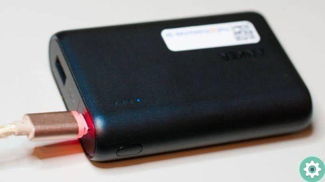 How long does a 10.000mAh power bank or portable charger last?