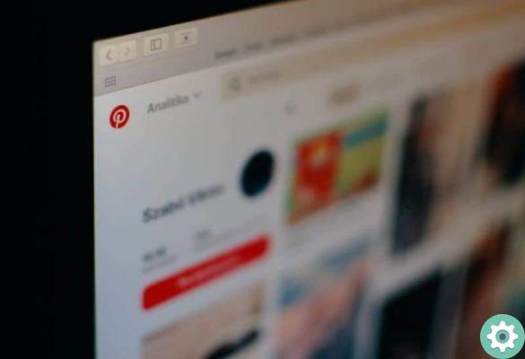 How to Remove Pictures or Pins from Pinterest Boards - Quick and Easy