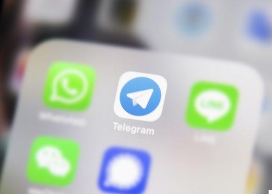 How to activate comments on a telegram channel