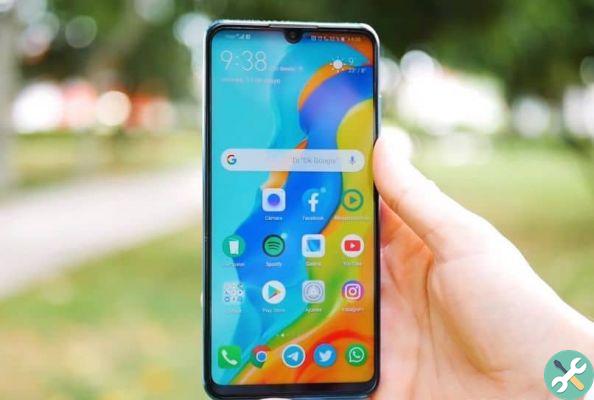 How to enable multitasking or split screen on Huawei Android phones?