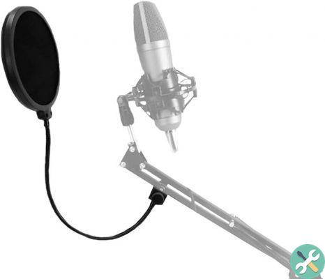 How to make Microsoft's microphone work on Steam