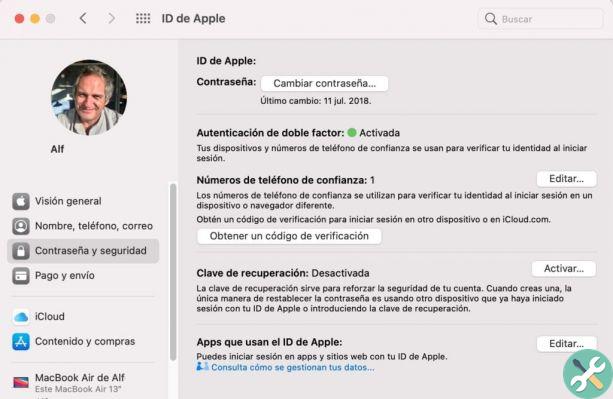 Como remover ou alterar telefones associados a uma conta Apple ID