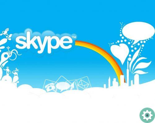 What does Skype mean? What does Skype do? What does it mean in Spanish? And in English?