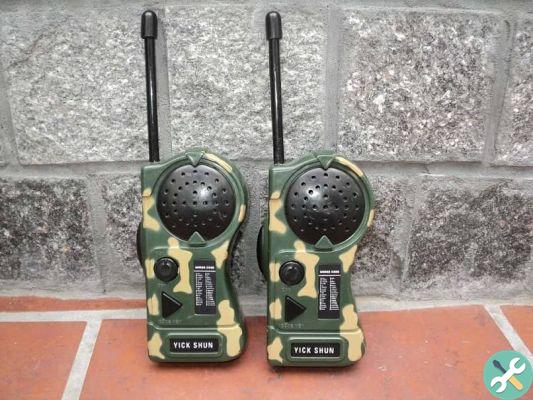 How to convert or turn your iPhone or Android mobile into a Walkie-Talkie