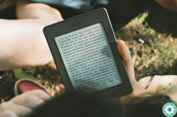 What eBook formats are supported by Amazon Kindle? Can they be read on the eReader?