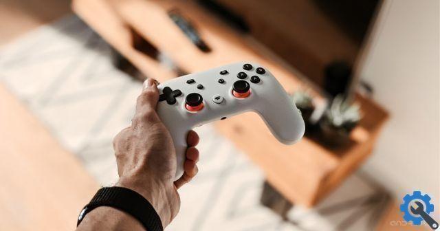 How to connect an Xbox remote to Google Stadia