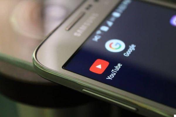 How to update YouTube to the latest version on my Android phone, iPhone or SmartTV