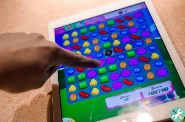 What is it and how to play Candy Crush Saga, Soda Saga and Jelly Saga online for free?