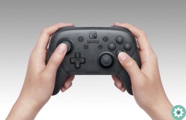 How to connect the Nintendo Switch Pro Controller to your mobile phone