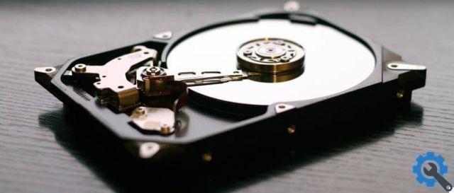 How to update Windows 10 if I don't have enough hard drive space