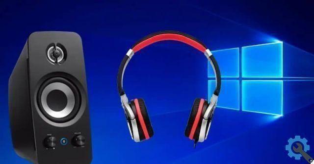 How to change the audio between speakers and headphones on my Windows 10 PC