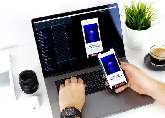 11 best platforms to build code-free apps (2021)