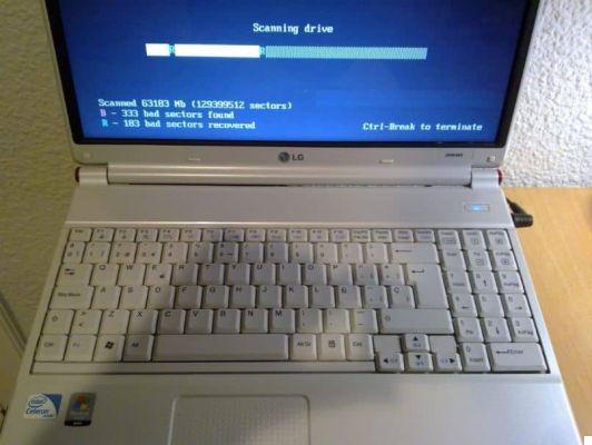 How to configure the BIOS to boot from USB or CD Windows
