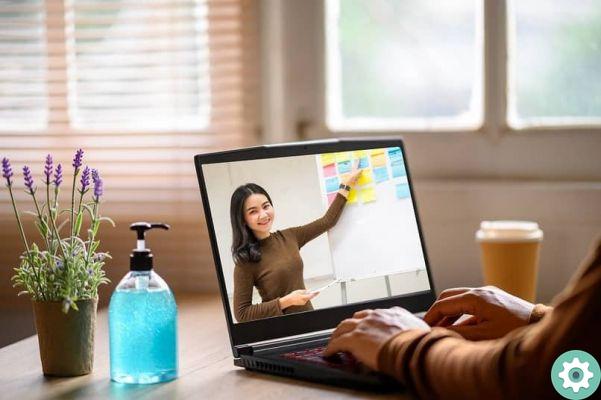 How to Use Zoom to Teach Virtual Lessons - Step by Step