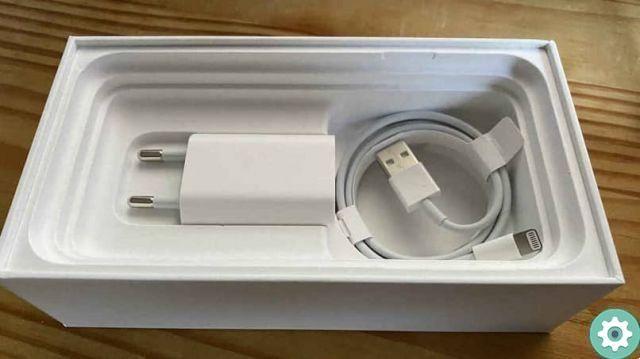 How to know if an iPhone USB charger or power adapter is fake or original
