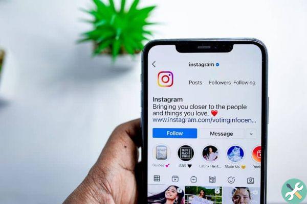 Como personalizar facilmente as capas de histórias em destaque do Instagram
