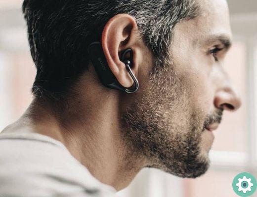 How Sony Xperia Ear smart headphones work on mobile phones