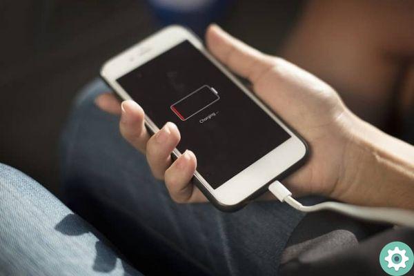 How long does a mobile battery last based on its milliamps?