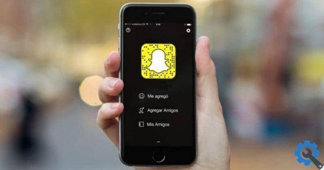 How to upload photos to Snapchat gallery