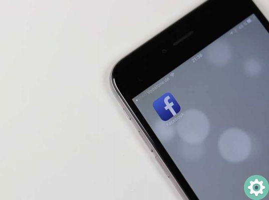 How to know who sees my stories on Facebook from mobile or PC