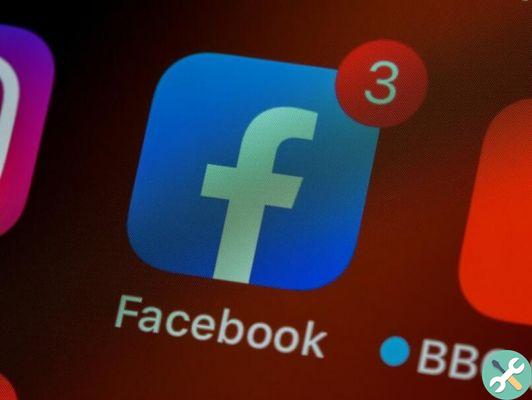 How to hide Facebook on my Android phone - With and without external applications