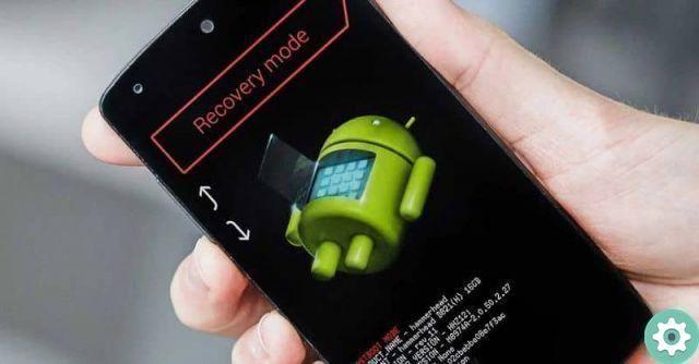 How to reset or restart a Motorola phone to factory settings?