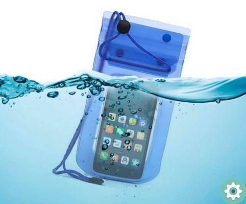 How to turn or transform your cell phone into a water cell phone - Use your cell phone underwater