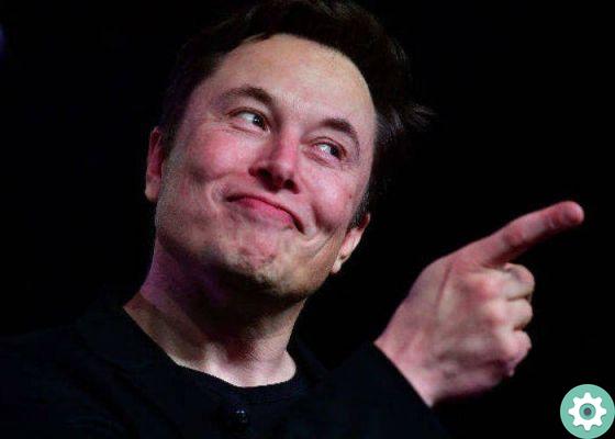 This is why Elon Musk regularly destroys his smartphones